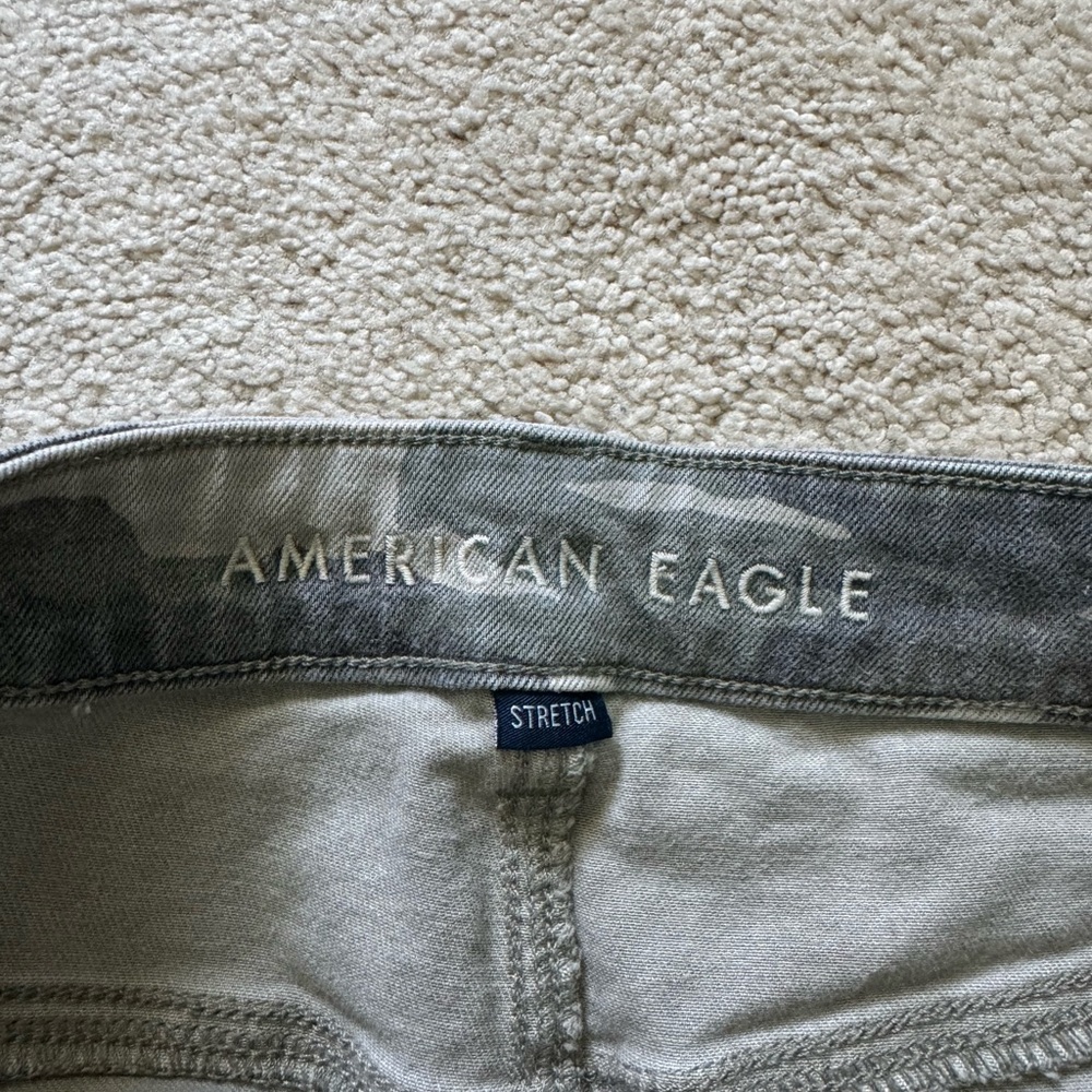 American Eagle Camo Shorts - Picture 3 of 4